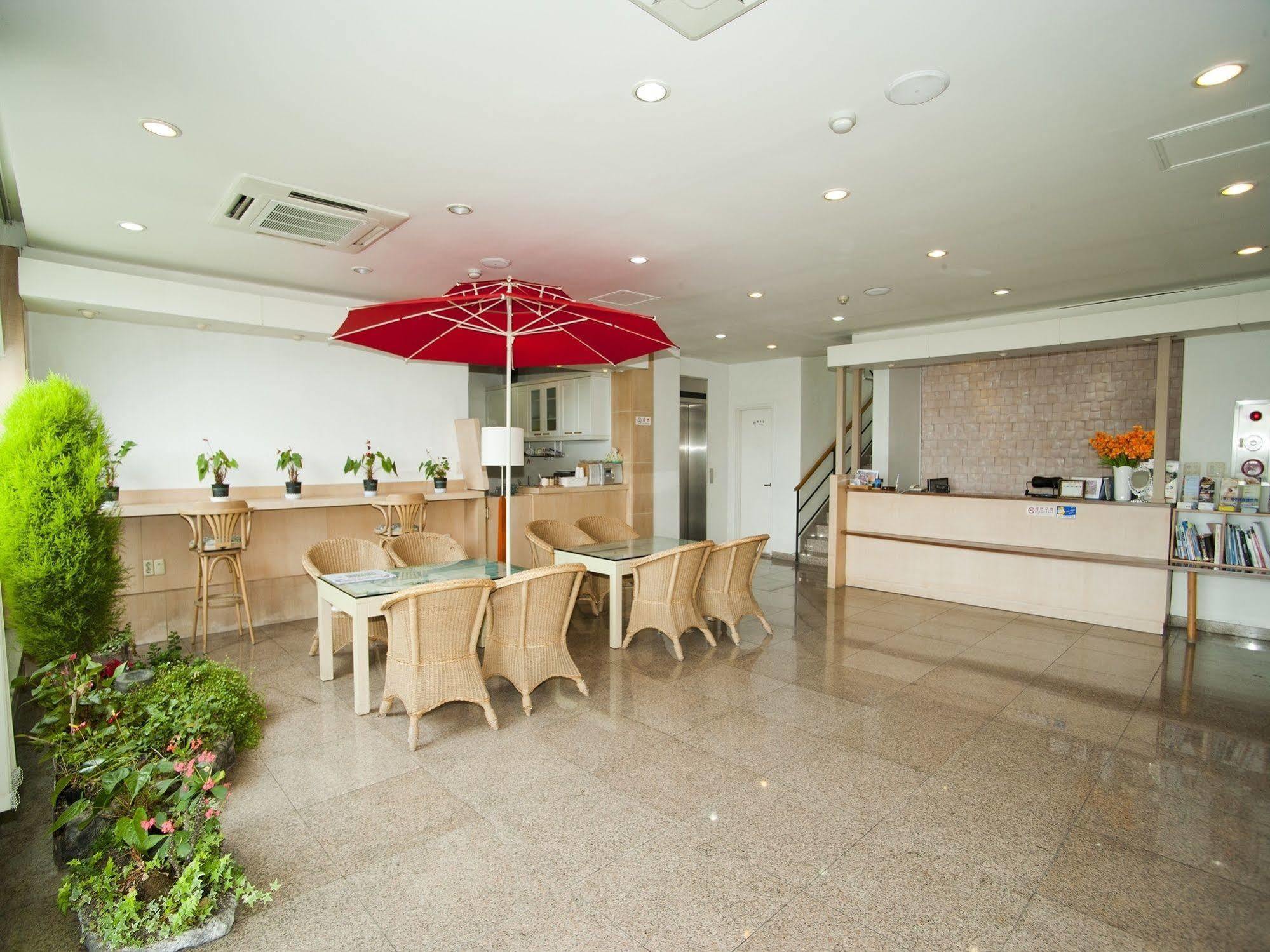 Hotel Good Inn Seogwipo Exterior photo